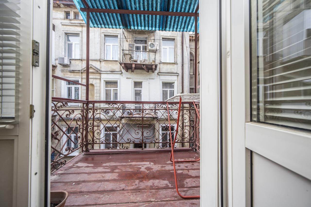 Appartamento Goodrest On Ekaterininskaya Odessa Esterno foto